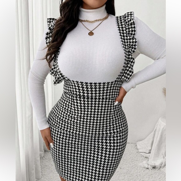 SHEIN Dresses & Skirts - SHEIN Black and White Houndstooth Mini Dress